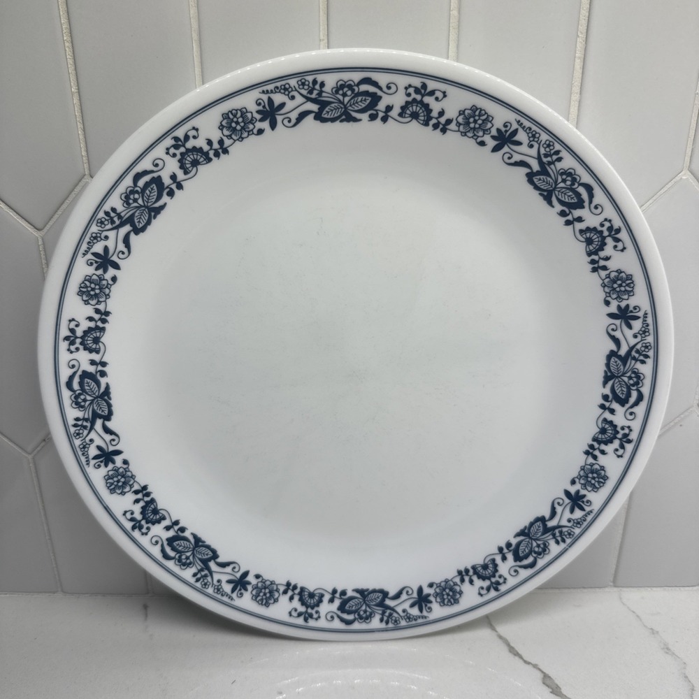 Corelle Old Town Blue Onion Dinner Plate by Corning 10 1/4"